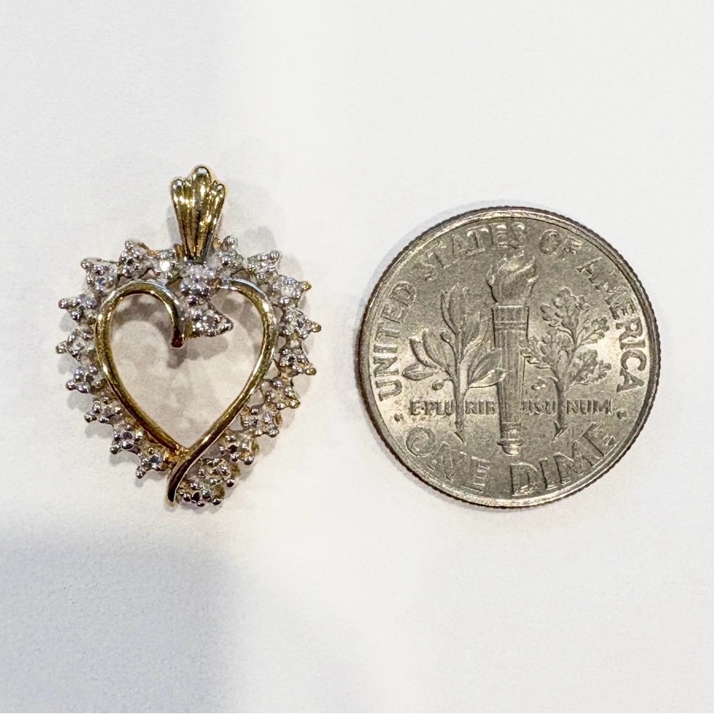 Vintage 10K Gold Open Heart Diamond Pendant: Dainty Feminine Charm - Picture 11 of 12